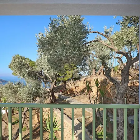 Villa Flora Skopelos Town