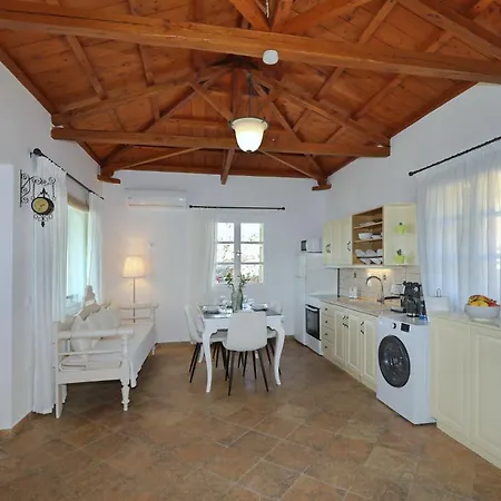 Flora Skopelos Town