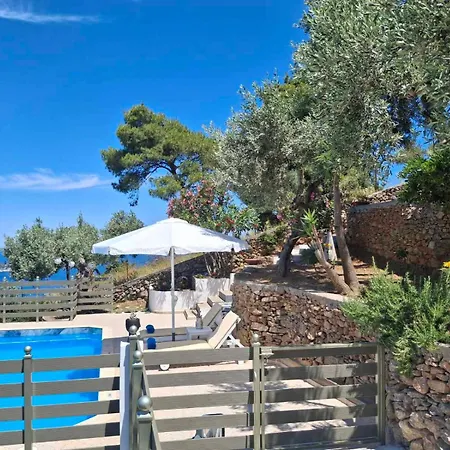 Flora Villa