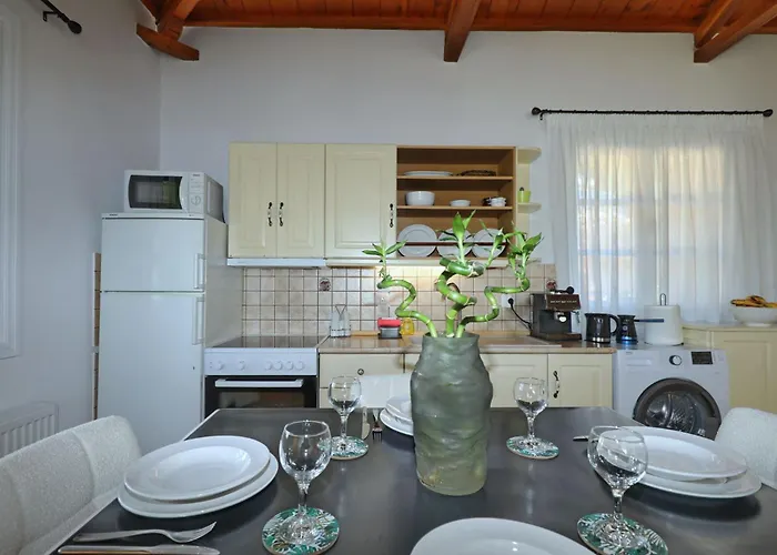 Konstans Villa Skopelos Town