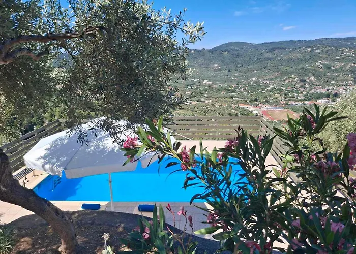 Konstans * Skopelos Town