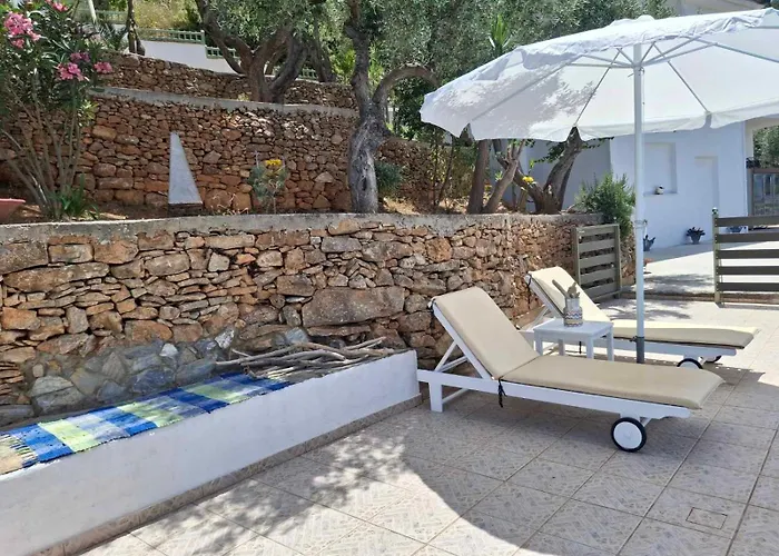 Konstans Villa Skopelos Town